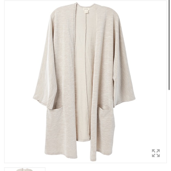 Tops - NWT cardigan